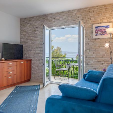 Apartmani Mirta Omis A ภายนอก รูปภาพ