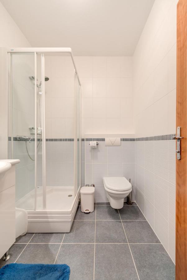 Apartmani Mirta Omis A ภายนอก รูปภาพ