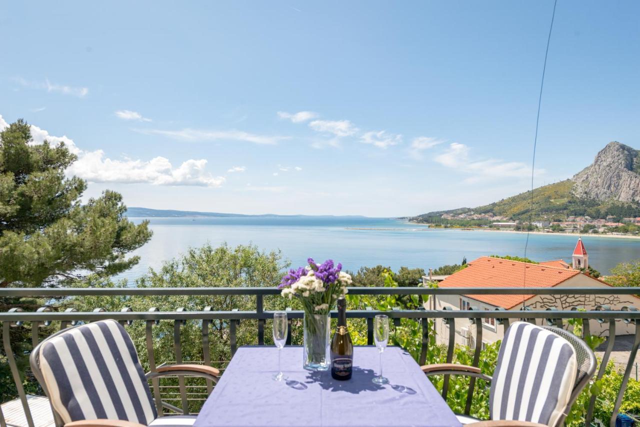 Apartmani Mirta Omis A ภายนอก รูปภาพ